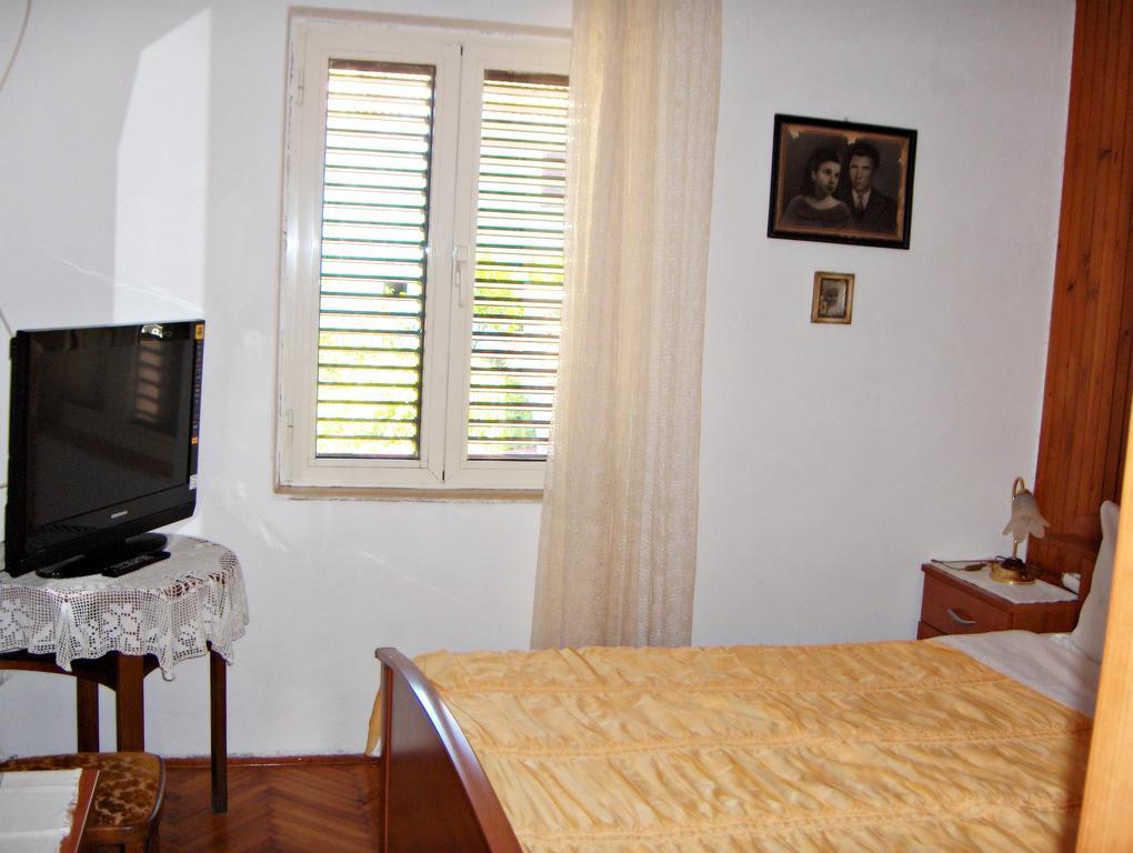 Guest House Roza Vrboska Chambre photo