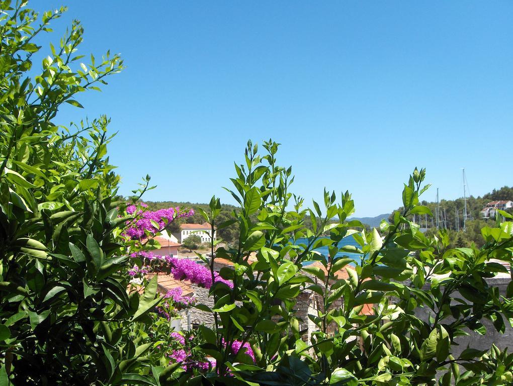 Guest House Roza Vrboska Chambre photo