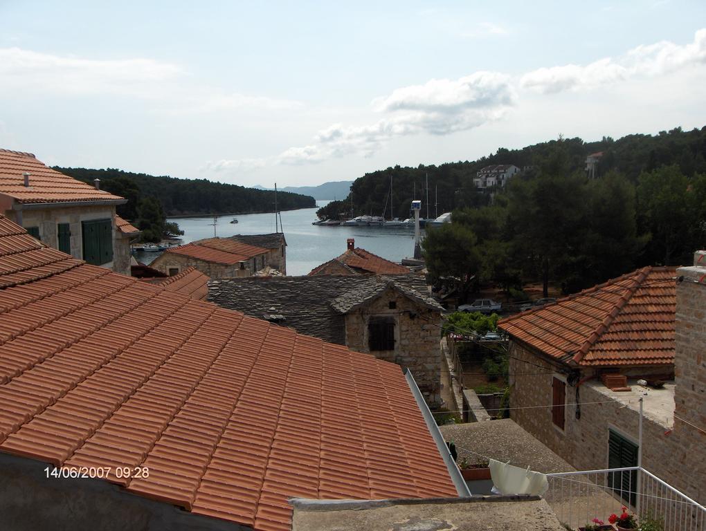 Guest House Roza Vrboska Extérieur photo