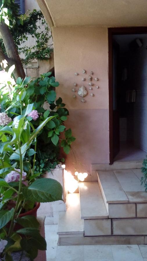 Guest House Roza Vrboska Extérieur photo